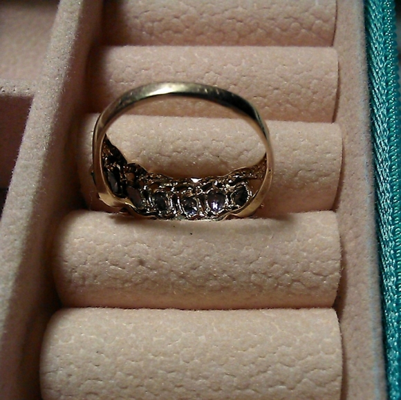 GORGEOUS 10 KT GOLD TANZINITE RING 5 1/4 (6 RARE STONES) RARER THAN DIAMONDS) - Picture 3 of 11